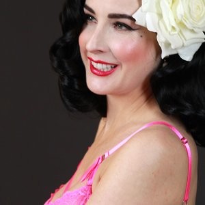 Real Celebrity Nude Dita Von Teese 027 pic