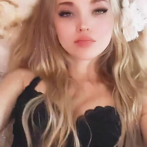 Celeb Nude Dove Cameron 004 pic