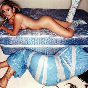 Free Nude Celeb Drea De Matteo 011 pic