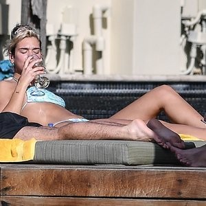 Nude Celebrity Picture Dua Lipa 258 pic