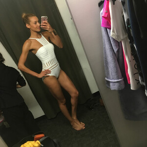 Naked Celebrity Ebony Anderberg 002 pic