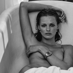 Katharina Wandrowsky  nackt