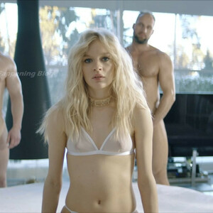 Nude Celeb Pic Elena Tronina 008 pic