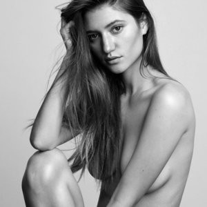 Naked Celebrity Elizabeth Elam 003 pic