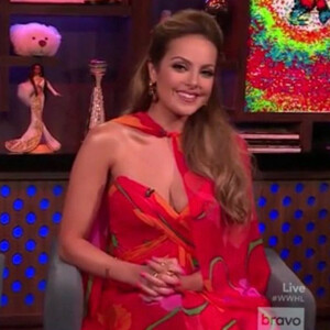 Naked celebrity picture Elizabeth Gillies 006 pic