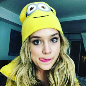 Celebrity Nude Pic Elizabeth Lail 063 pic