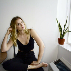 Celebrity Nude Pic Elizabeth Lail 074 pic