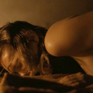 Real Celebrity Nude Elizabeth Olsen 067 pic