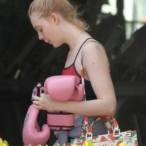 Nude Celebrity Picture Elle Fanning 007 pic