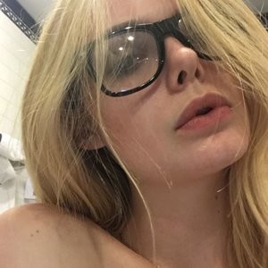 Elle Fanning Sexy Leaked The Fappening (1 Photo) - Leaked Nudes