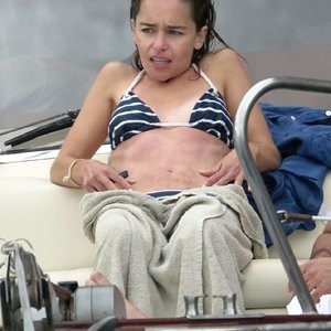 Emilia Clarke Enjoys Her Summer Holiday in Italy (96 Photos) – Leaked Nudes