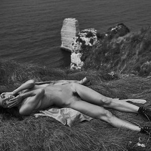 celeb nude Emilie Payet 005 pic