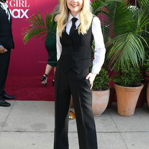 Nude Celeb Pic Emily Alyn Lind 002 pic