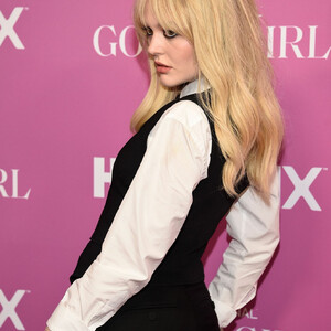 Newest Celebrity Nude Emily Alyn Lind 044 pic