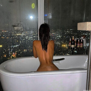 Leaked Celebrity Pic Emily Faye Miller 007 pic