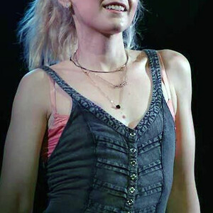 Celeb Nude Emily Kinney 061 pic