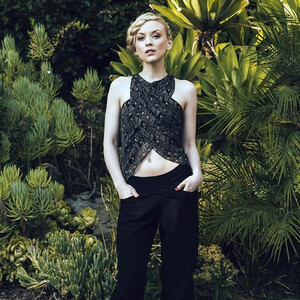 Real Celebrity Nude Emily Kinney 071 pic