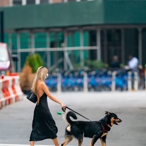 Emily Ratajkowski is Pictured Walking Her Dog Colombo in NYC (25 Photos) - Leaked Nudes