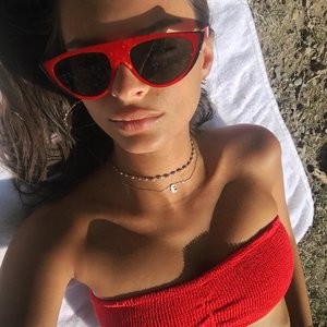 Emily Ratajkowski (New Sexy Photos) – Leaked Nudes