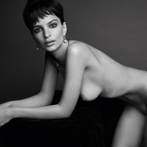 Emily Ratajkowski Nude (2 Hot Photos) - Leaked Nudes