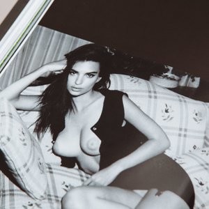 Leaked Emily Ratajkowski 001 pic