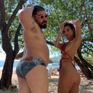 Emily Ratajkowski Sexy (4 Hot Pics) – Leaked Nudes