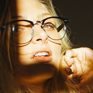  Emily Trudeau 002 pic