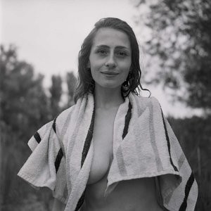 Celeb Naked Emma Helena 009 pic