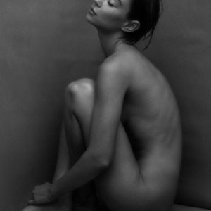 Nude Celeb Emma Holley 020 pic