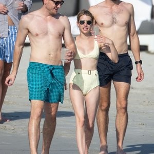 Emma Roberts Cools Off by the Beach in Punta Mita (29 Photos) - Leaked Nudes