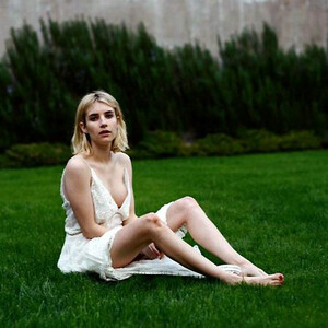 Newest Celebrity Nude Emma Roberts 190 pic