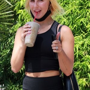 Emma Slater Gets a Healthy Drink After Her Work Out at F45 (63 Photos) – Leaked Nudes