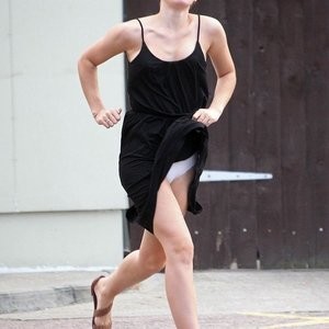 Free Nude Celeb Emma Watson 004 pic