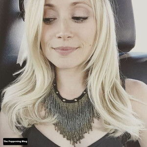 Celeb Naked Emme Rylan 009 pic
