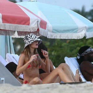 Erika Costell & Amanda Steele Enjoy Erika’s Birthday in Miami (49 Photos) - Leaked Nudes
