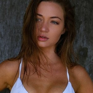 Famous Nude Erika Costell 047 pic