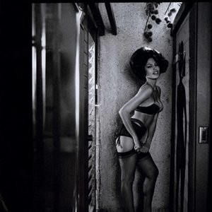 Free Nude Celeb Eva Mendes 007 pic