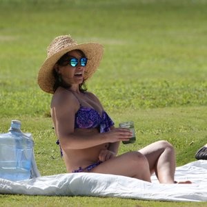 Naked Celebrity Evangeline Lilly 003 pic