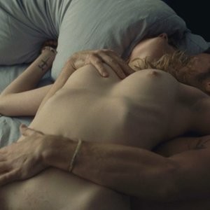 Évelyne Brochu Nude – Café de Flore (2011) HD 1080p – Leaked Nudes