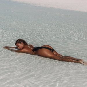 Free nude Celebrity Faith Marone 007 pic