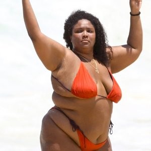 Newest Celebrity Nude Lizzo 006 pic