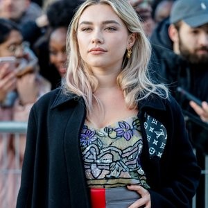 Florence Pugh Shows Her Cleavage & Panties at the Louis Vuitton Fashion Show (56 Photos) – Leaked Nudes