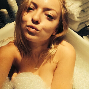 Francesca Eastwood Sexy Leaked The Fappening (2 Photos) - Leaked Nudes