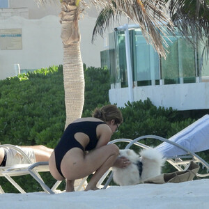 Celebrity Leaked Nude Photo Francesca Farago 030 pic
