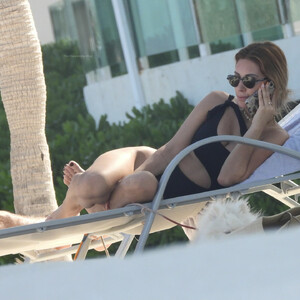 Nude Celeb Francesca Farago 041 pic