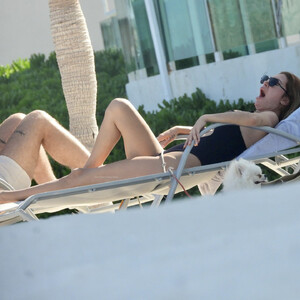 Celeb Nude Francesca Farago 048 pic