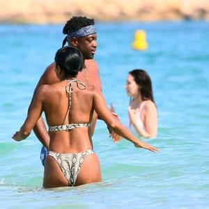 Naked Celebrity Gabrielle Union 009 pic
