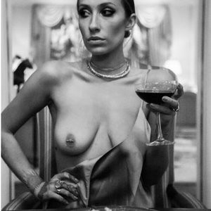 Free nude Celebrity Gaïa Matisse 003 pic