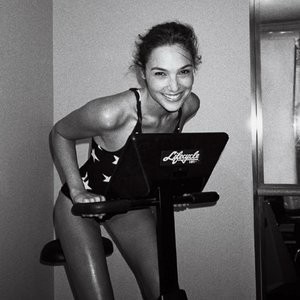 Leaked Celebrity Pic Gal Gadot 003 pic