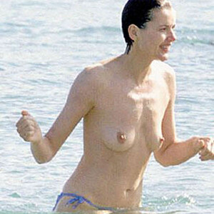 Free Nude Celeb Geena Davis 019 pic